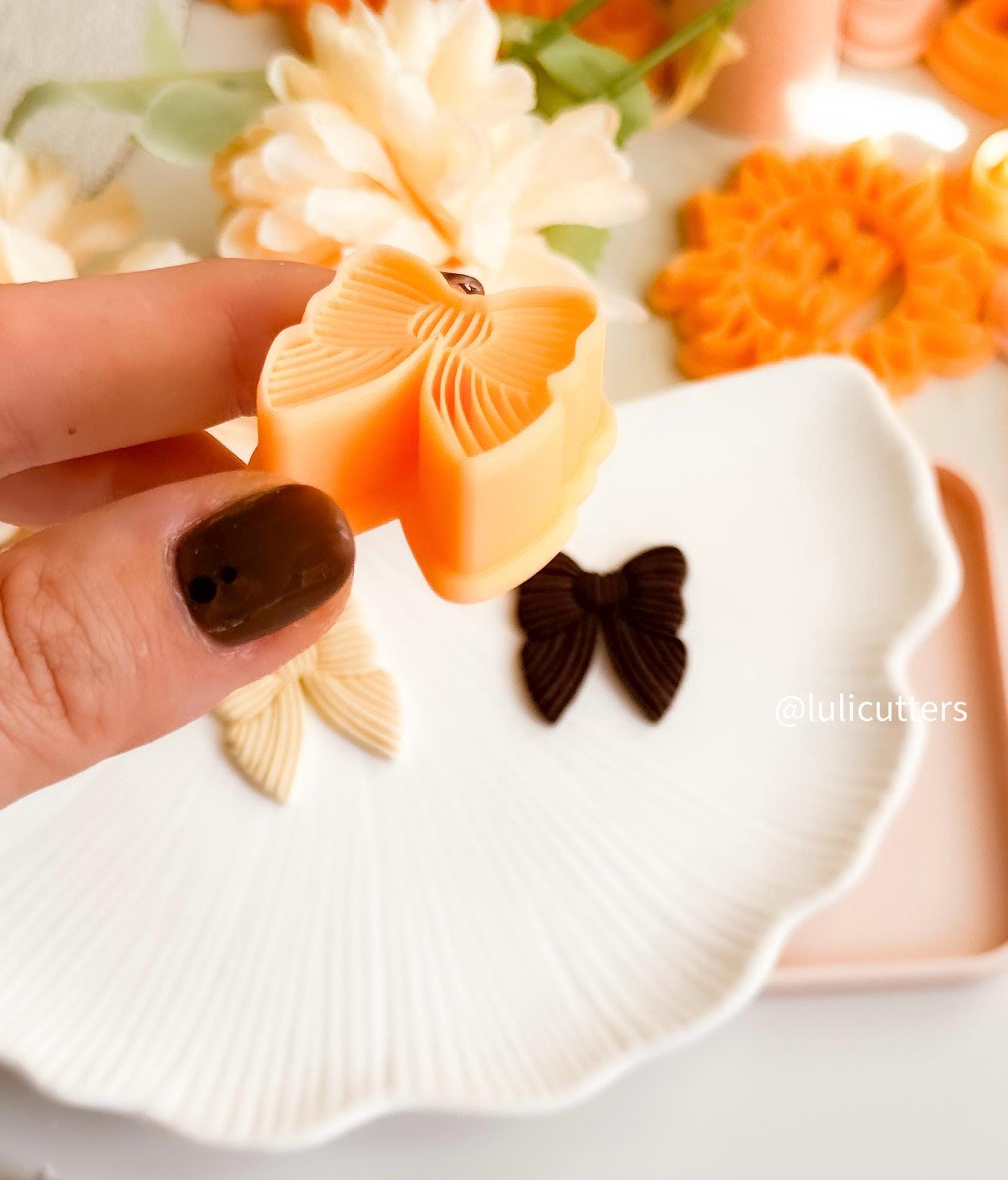 Chunky Lined Ribbon Clay Cutter: Bow Shape Jewelry Tool