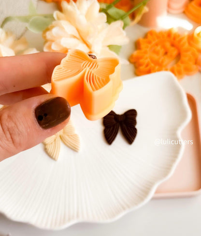 Chunky Lined Ribbon Clay Cutter: Bow Shape Jewelry Tool