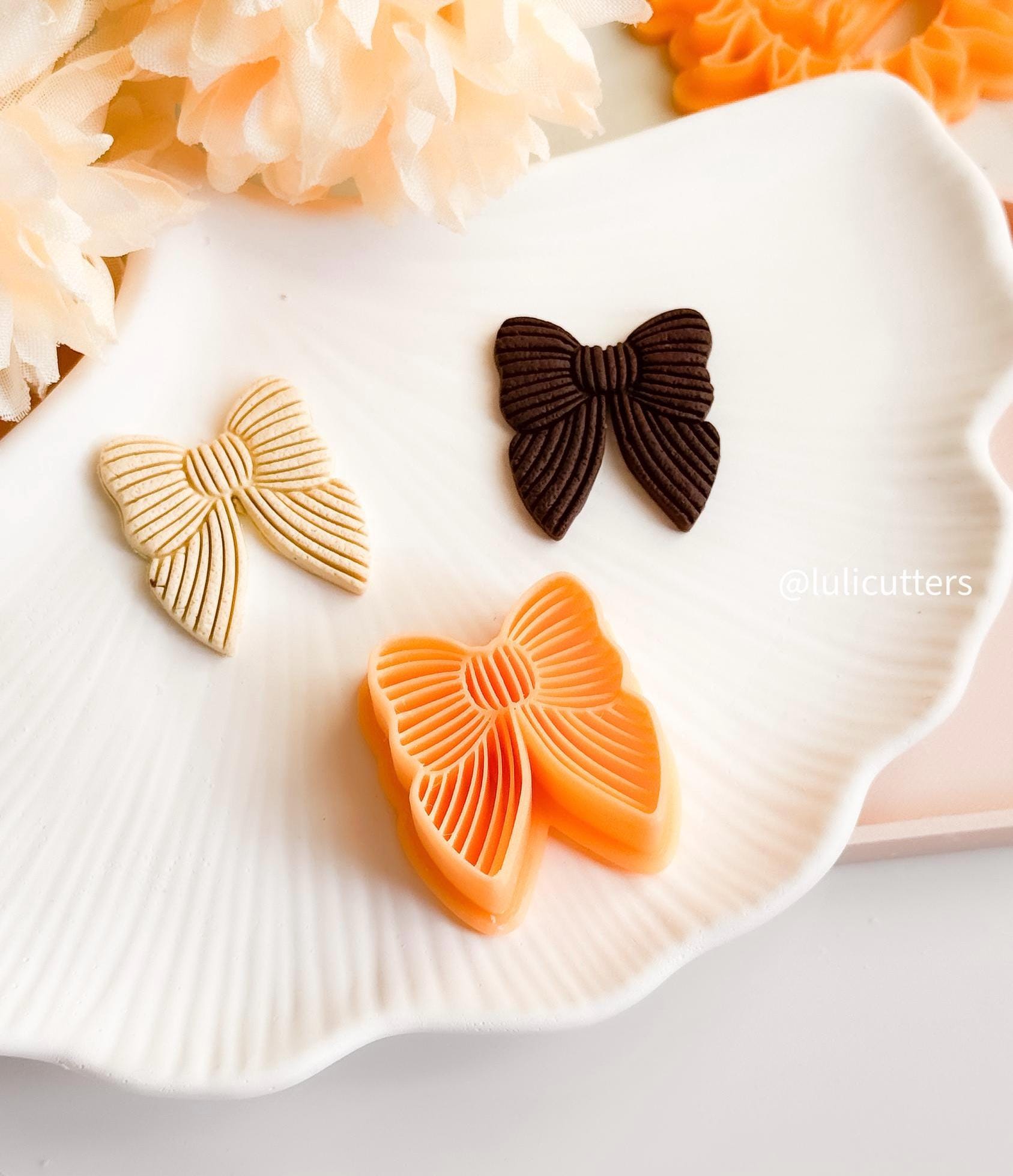 Chunky Lined Ribbon Clay Cutter: Bow Shape Jewelry Tool
