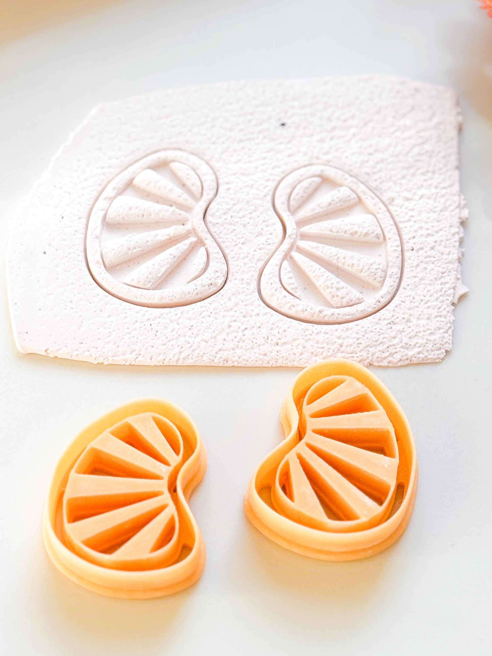 Sunray Embossed Clay Cutter: Modern Jewelry Making Tool