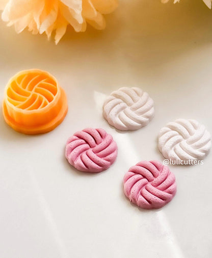 Braided Knot Swirl Clay Cutter: Rope Texture Jewelry Tool
