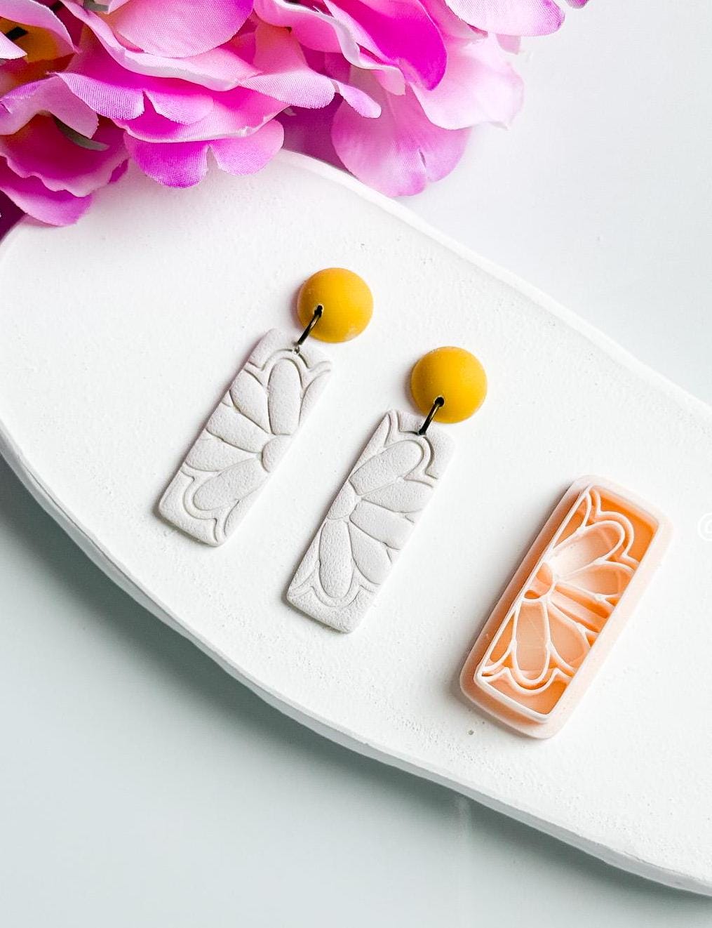 Floral Bar Polymer Clay Cutter: Mirrored Flower Earring Design