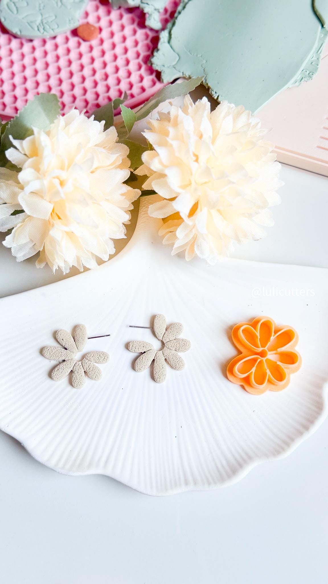 Daisy Open Hoop Cutter Polymer Clay Earring Cutter with Texture