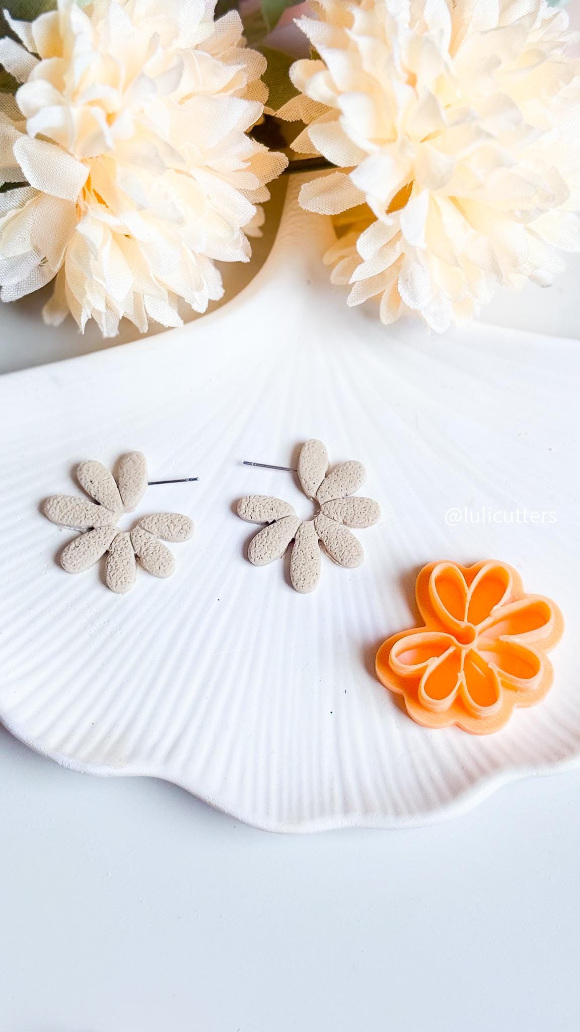 Daisy Open Hoop Cutter Polymer Clay Earring Cutter with Texture