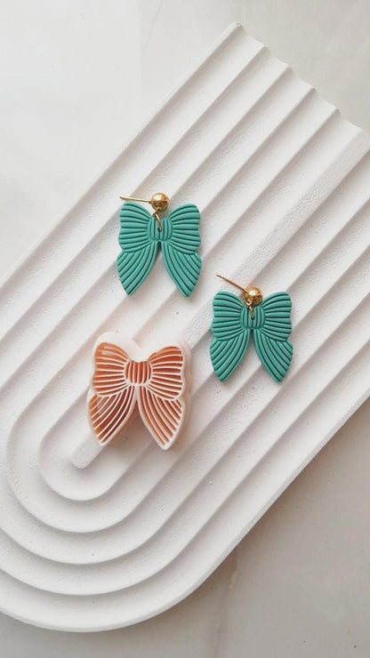 Chunky Lined Ribbon Clay Cutter: Bow Shape Jewelry Tool