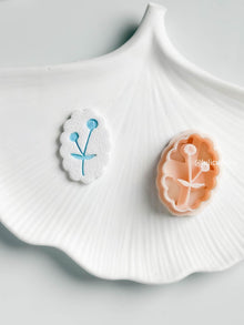 Scalloped Oval Flower Cutter: Botanical Imprint Polymer Clay Tool