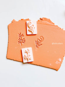 Floral Stamp & Frame Cutter Set 2 Botanical Imprints + 2 Scalloped Cutters