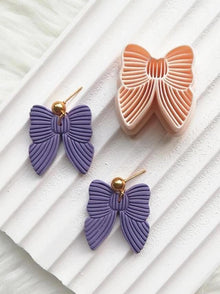 Chunky Lined Ribbon Clay Cutter: Bow Shape Jewelry Tool