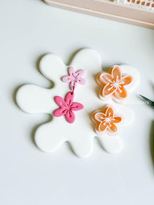Imprint Flower Clay Cutter 4 Sizes Available, Mix & Match for Dangle or Stud Earrings