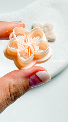 Floral Clay Cutter 5-Petal Flower Earring Cutter with Imprint Details | Available in 2545mm