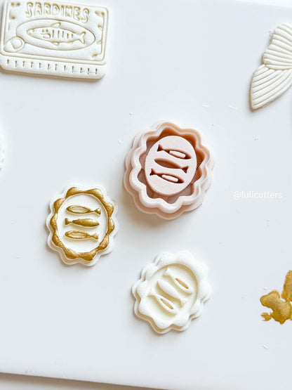 Fish Embossed Clay Cutter Wavy Edge Oval with Crisp Imprint Detail