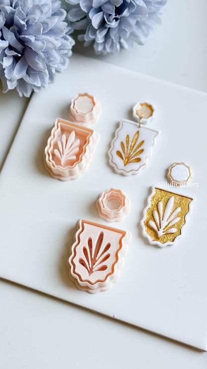Rustic Frame Clay Cutter Set Includes Ornamental Leaf Base + Scalloped Topper