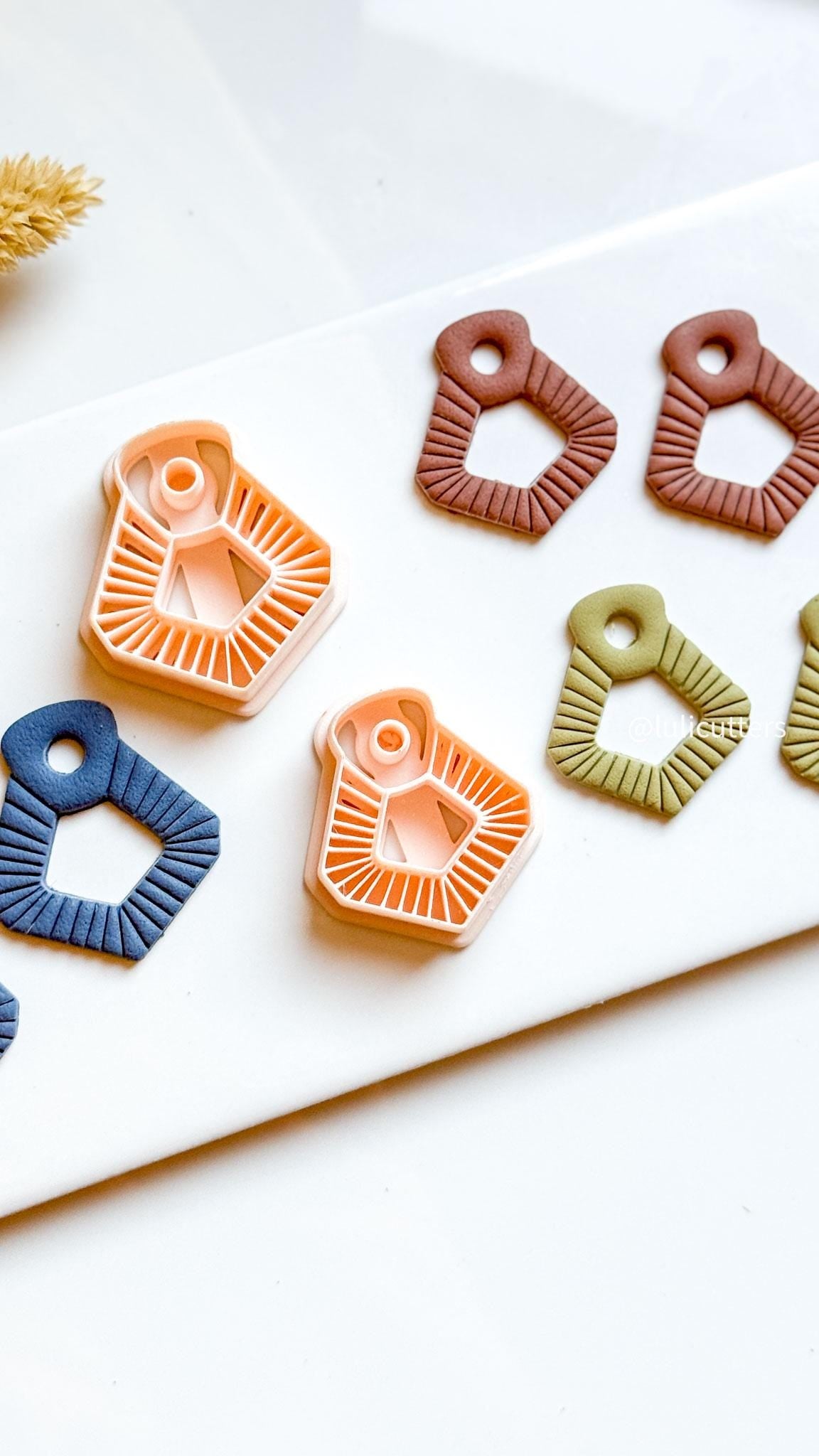 Geometric Fan Clay Cutter: Debossed Polymer Clay Earring Mold