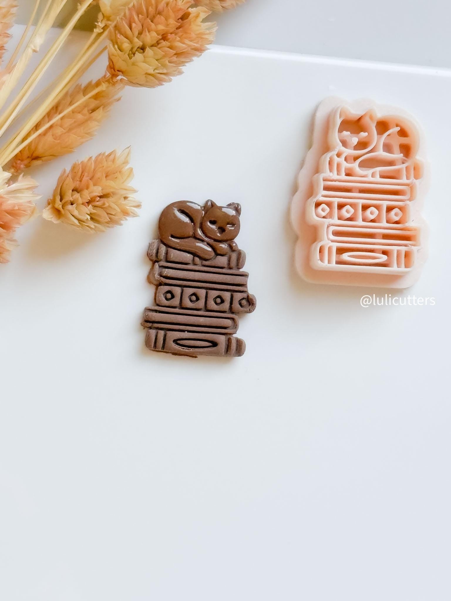 Cat on Books Clay Cutter: Diamond Spine Detail - Reader Jewelry