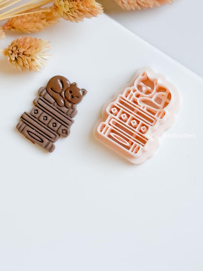 Cat on Books Clay Cutter: Diamond Spine Detail - Reader Jewelry