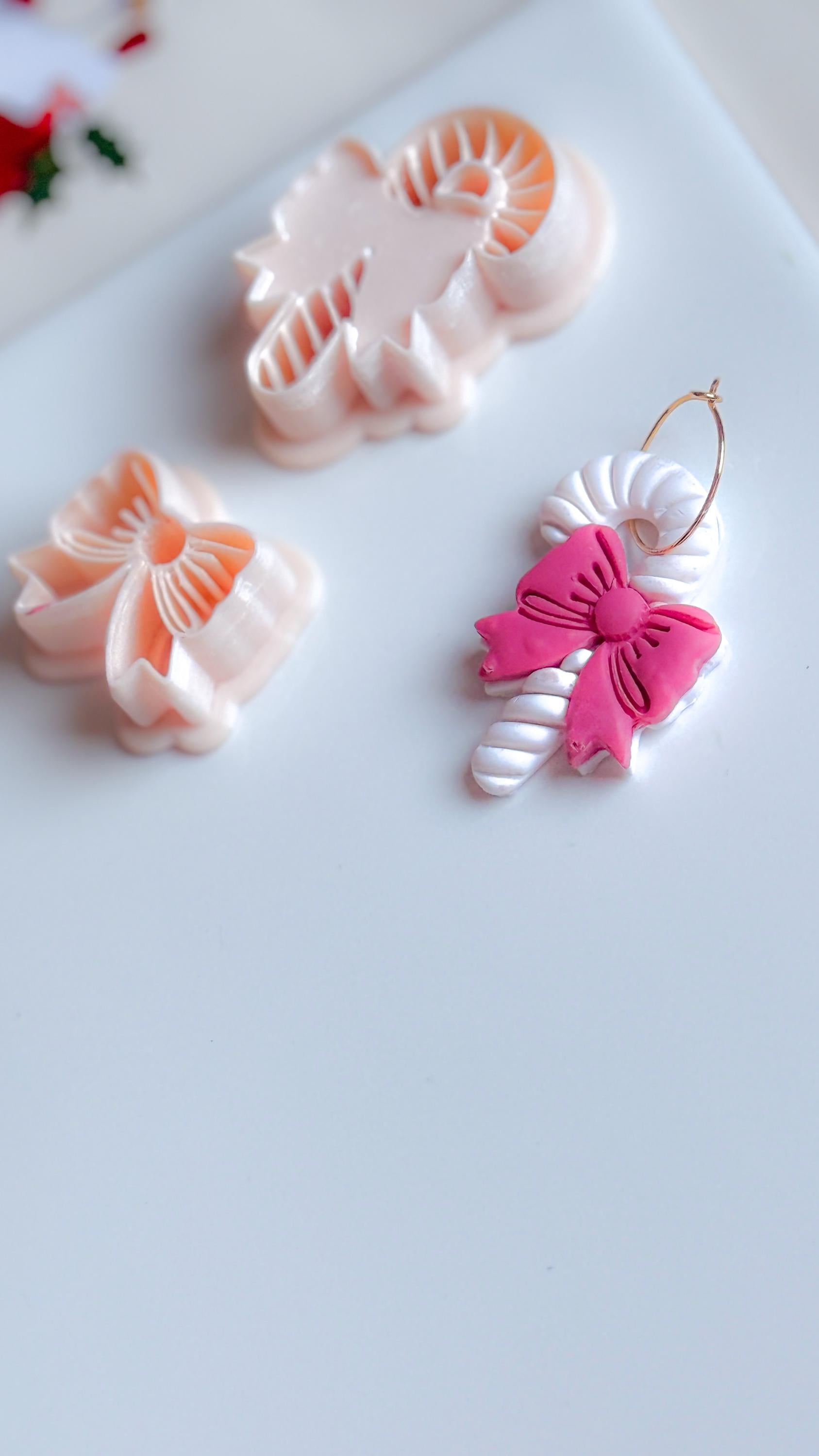 Candy Cane Bow Polymer Clay Cutter: Christmas Earring Detail - 35/40mm