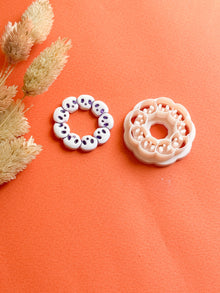 Skull Wreath Clay Cutter: Halloween Jewelry Making Tool