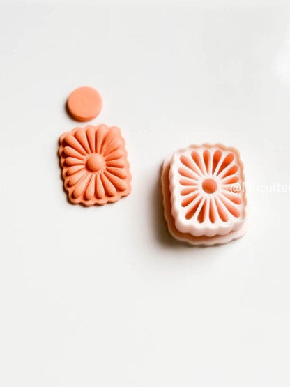 Scalloped Rectangle Daisy Clay Cutter Set Includes Floral Base + Circle Topper