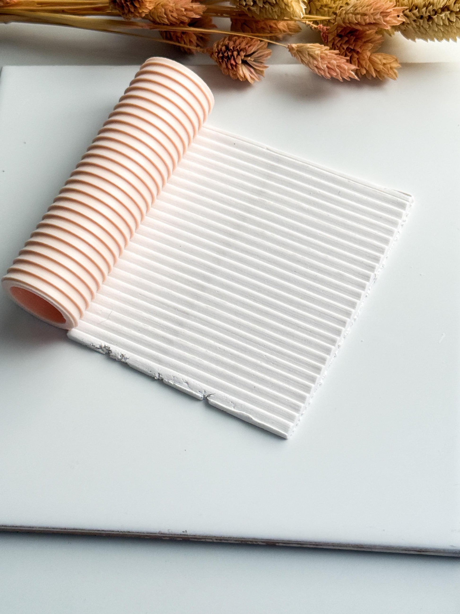 Minimalist Stripe Emboss Roller: Polymer Clay Jewelry & Crafts