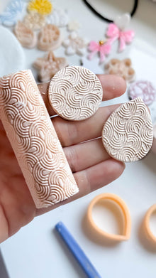 Geometric Retro Texture Roller: Polymer Clay Tile Pattern