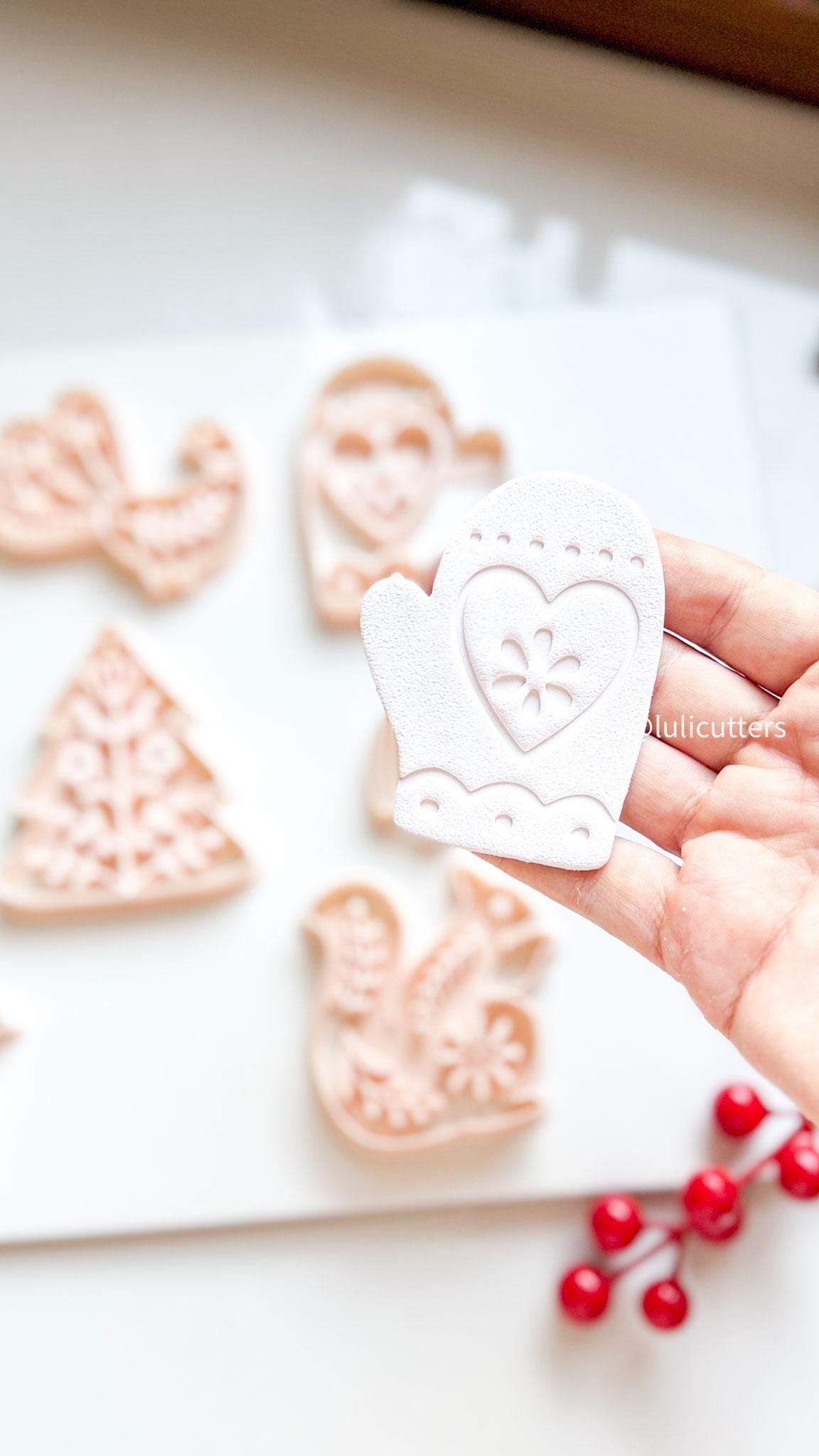 Christmas Ornament Clay Cutter Set – Tree Baubles & Holiday Decor Shapes (75mm)