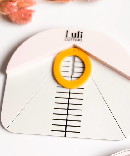 Earring Drill Stand: Polymer Clay Hole Guide & Dust Catcher