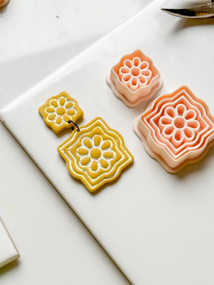 Floral Tile Square Clay Cutter Set with Daisy Pattern - Majolica Collection
