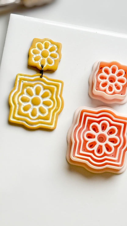 Floral Tile Square Clay Cutter Set with Daisy Pattern - Majolica Collection