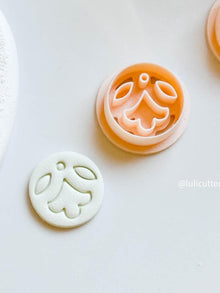 Mini Floral Circle Clay Cutter 25mm with Folk-Inspired Imprint Design