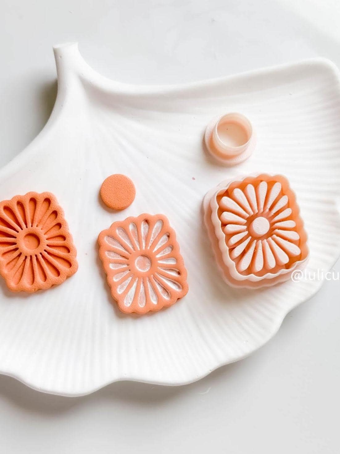 Scalloped Daisy Burst Polymer Clay Cutter Set Floral Square with Matching Center Circle