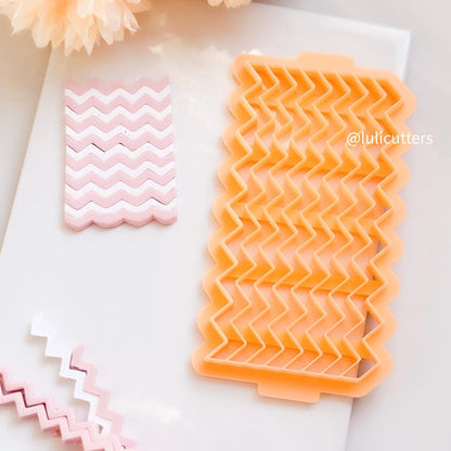 Zig Zag Clay Cutter: Wavy Edge for Polymer Clay Jewelry