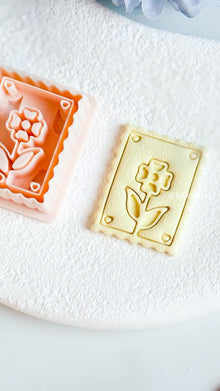 Scalloped Flower Clay Cutter: Postage Stamp Style, Built-In Imprint