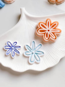 Doodle Daisy Polymer Clay Cutter Whimsical Petal Imprint in 35, 40, 45, 50mm Sizes