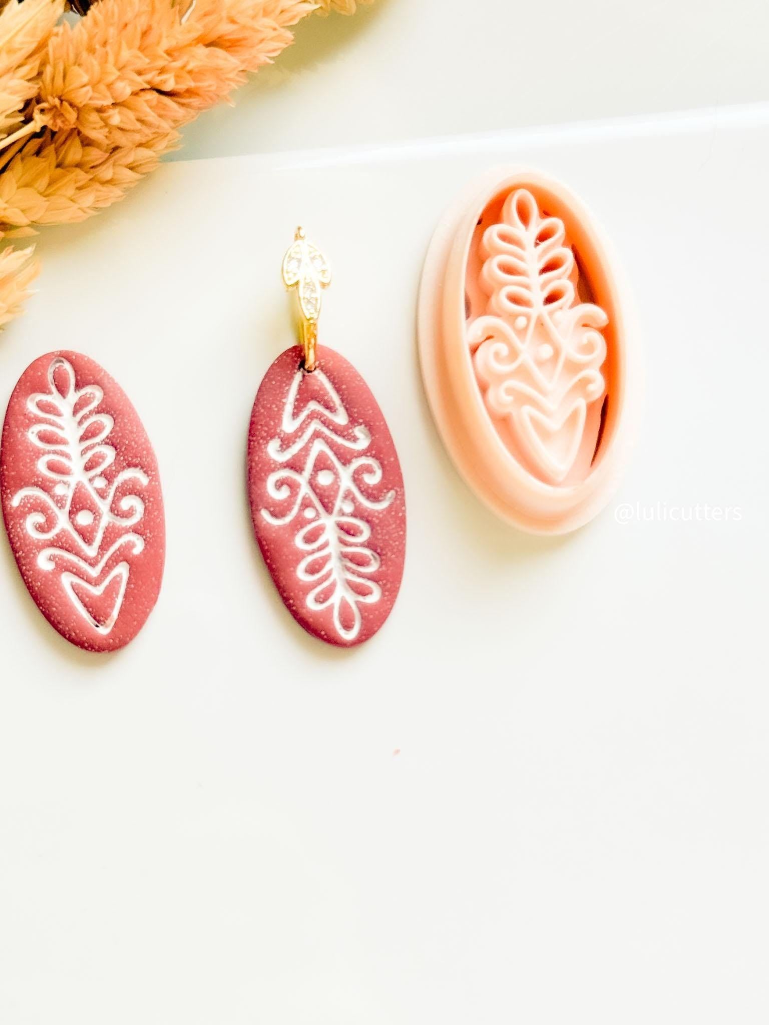 Oval Folk Art Heart Clay Earring Cutter with Imprint Design