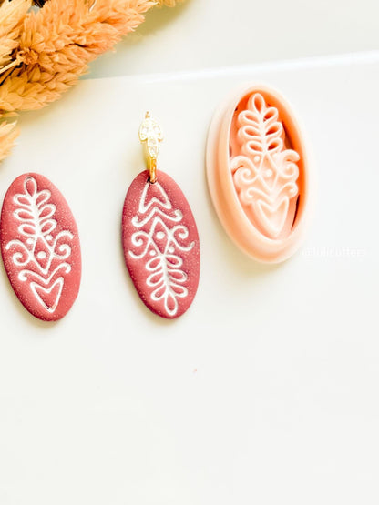 Oval Folk Art Heart Clay Earring Cutter with Imprint Design