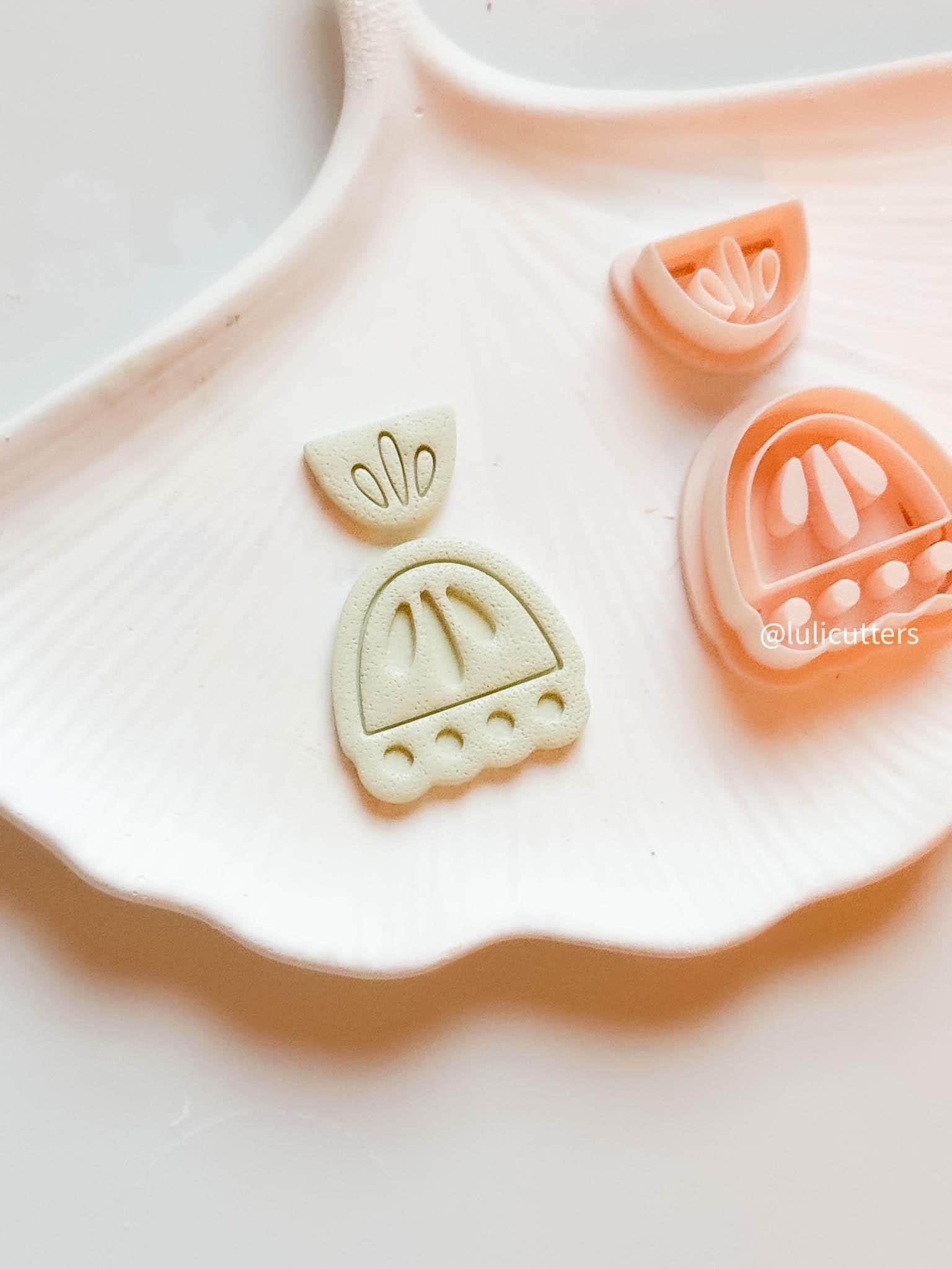 Folk Floral Clay Cutter Set Scalloped Boho Tulip Design