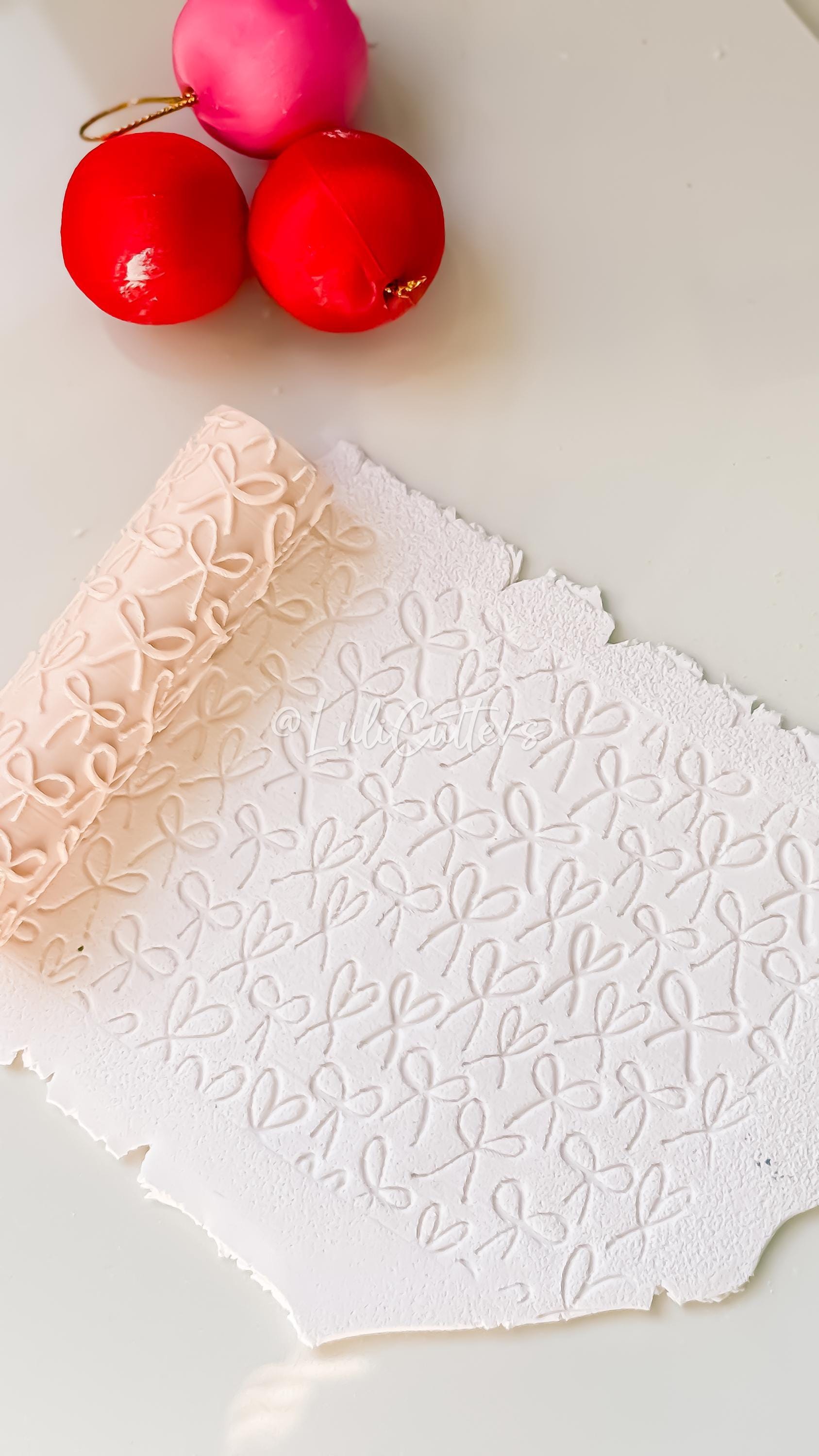 Bow Pattern Texture Roller Tool for Polymer Clay Earrings and Crafts