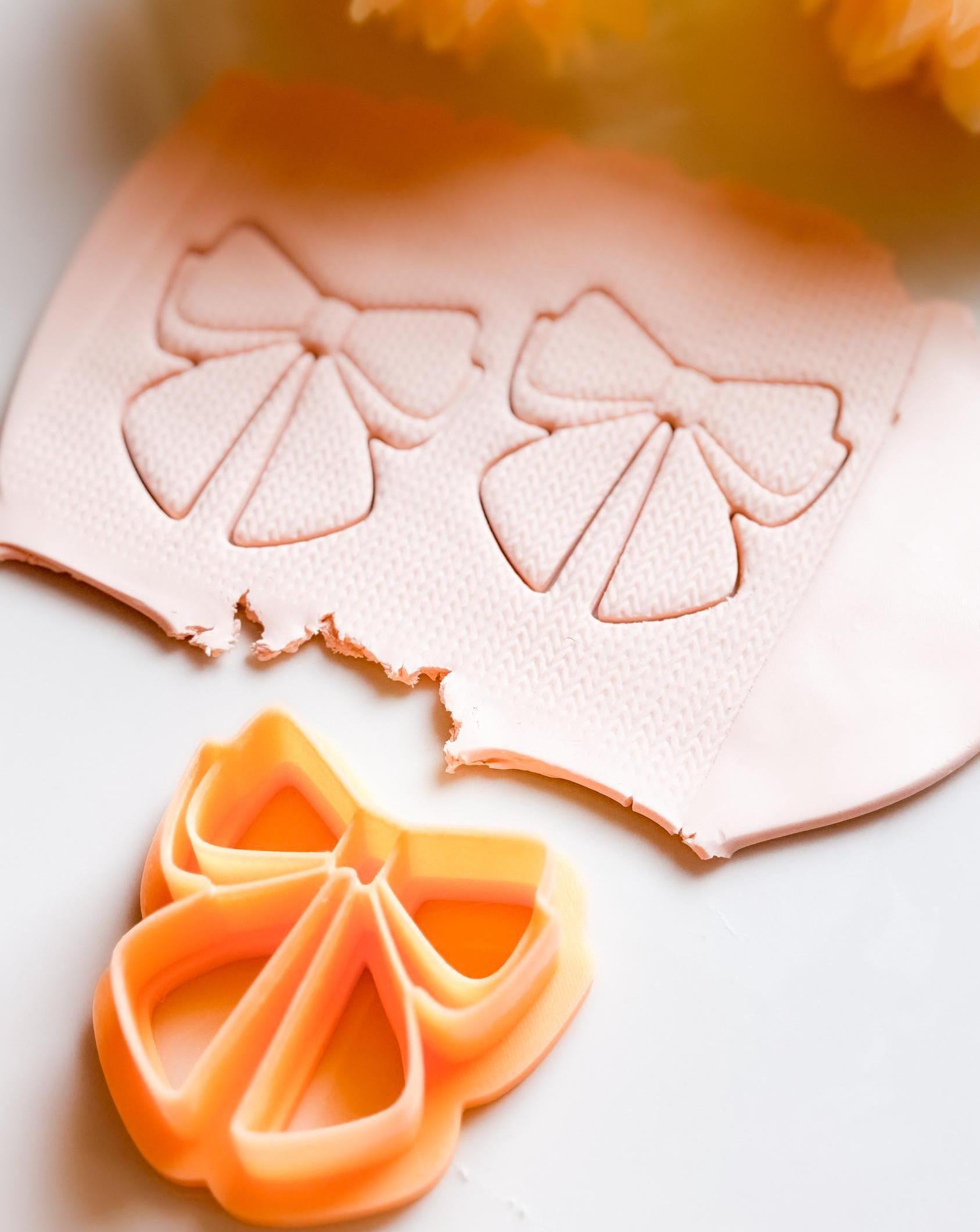 Bow Earring Clay Cutter: Sharp Edge Ribbon Tool