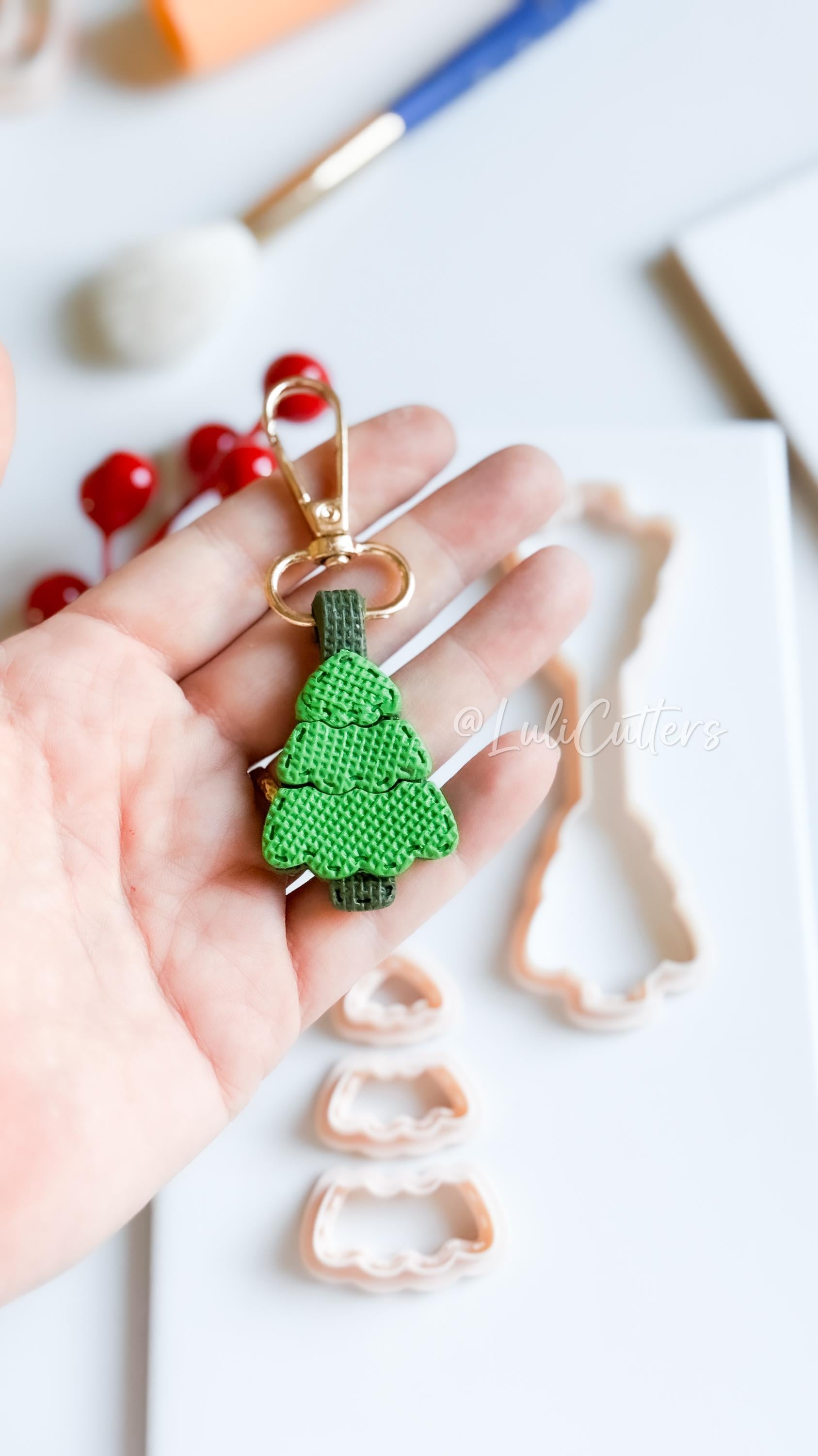Christmas Tree Keychain: Holiday Charm Clay Cutter Set
