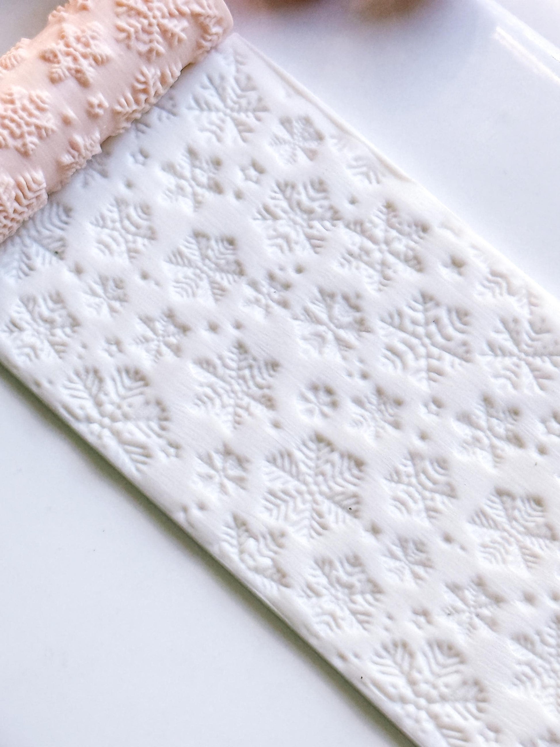 Snowflake Deboss Roller for Polymer Clay – Winter Texture Rolling Pin