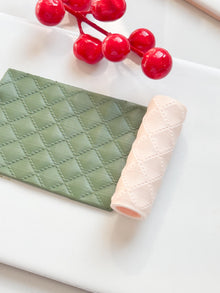 Quilted Diamond Emboss Roller for Polymer Clay – Stitch Texture Rolling Pin
