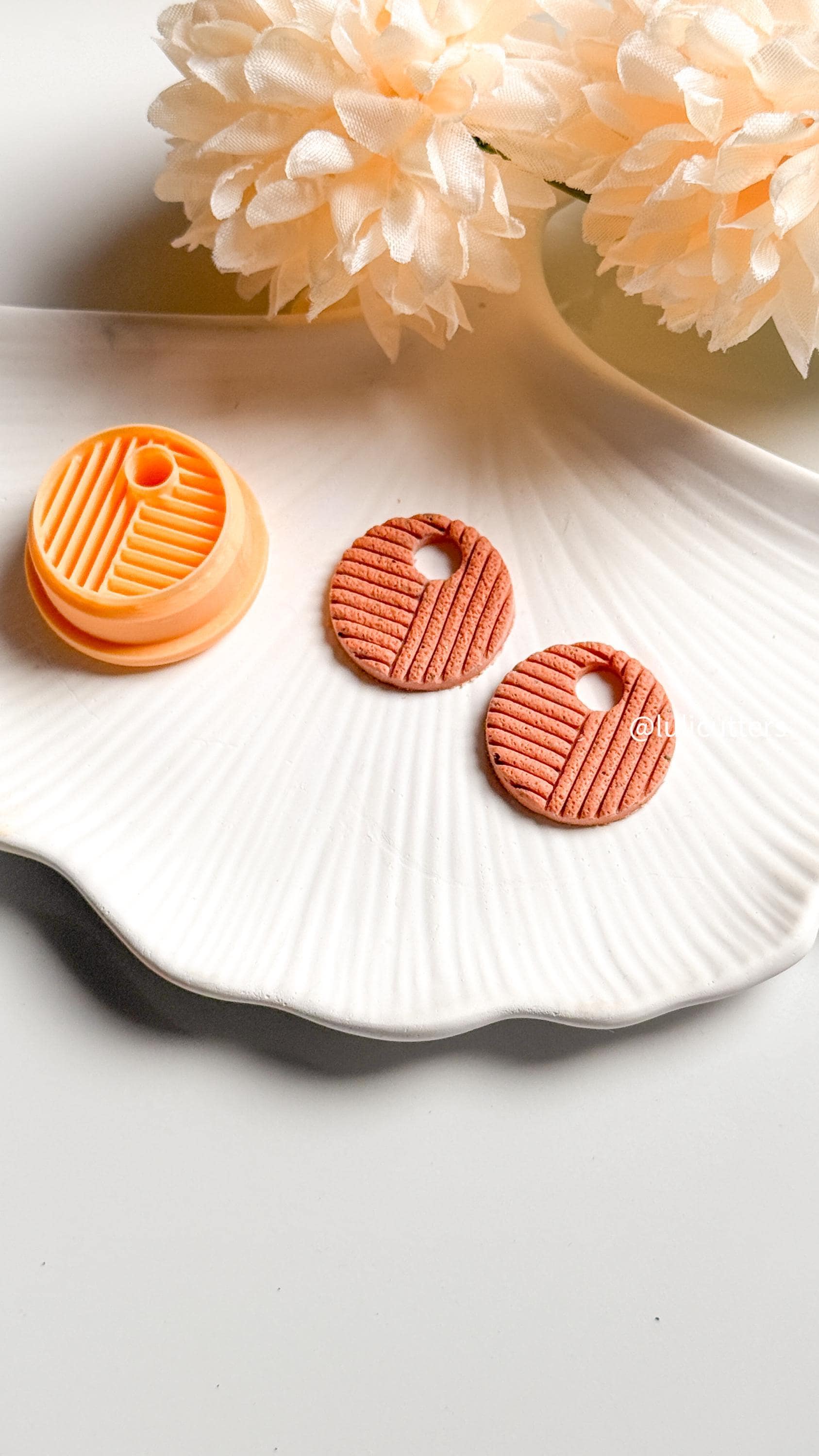 Line Textured Circle Earring Cutter: Modern Polymer Clay Jewelry