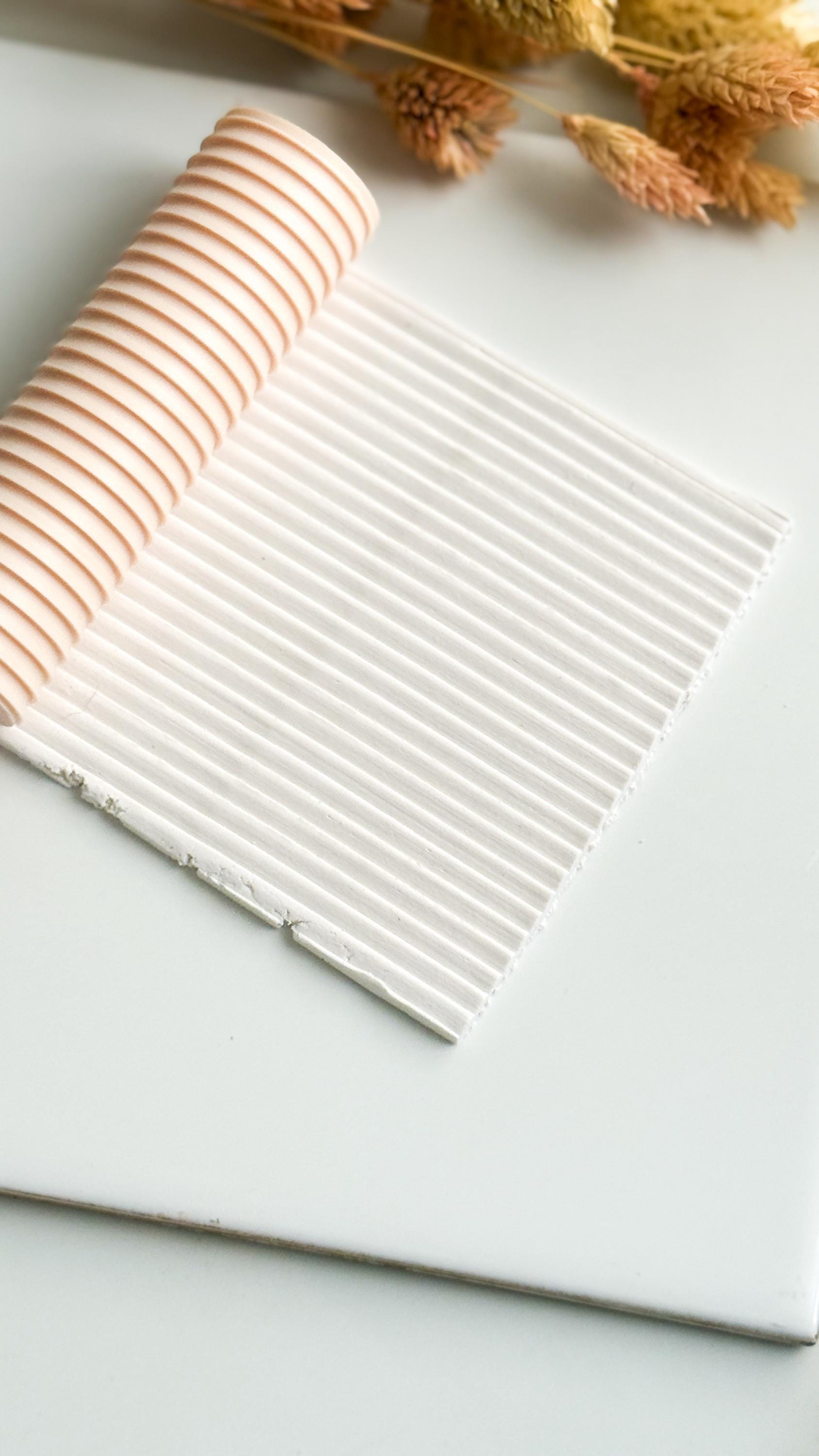 Minimalist Stripe Emboss Roller: Polymer Clay Jewelry & Crafts
