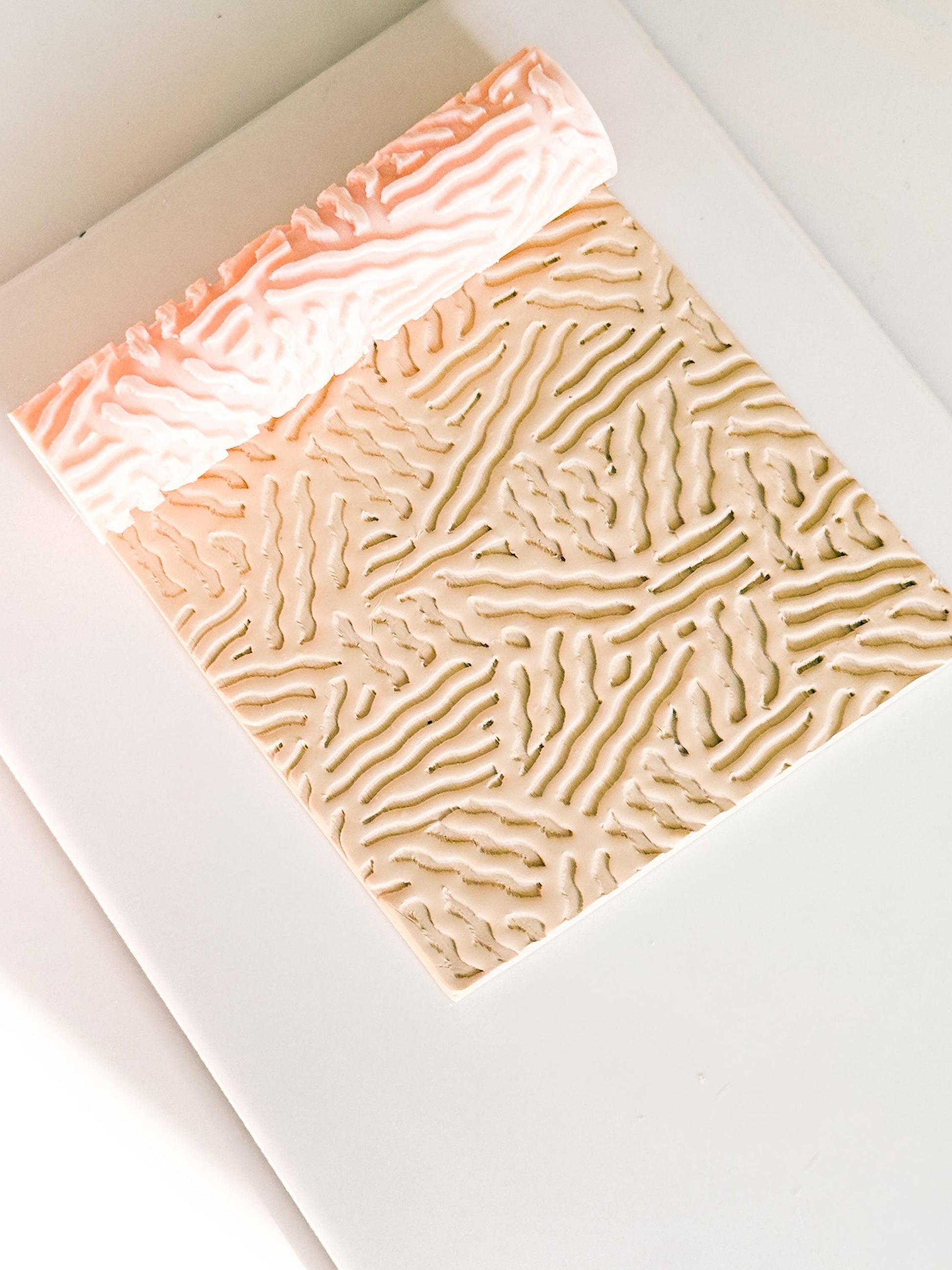 Organic Wavy Line Texture Roller Embossing Tool for Polymer Clay Jewelry and Crafts