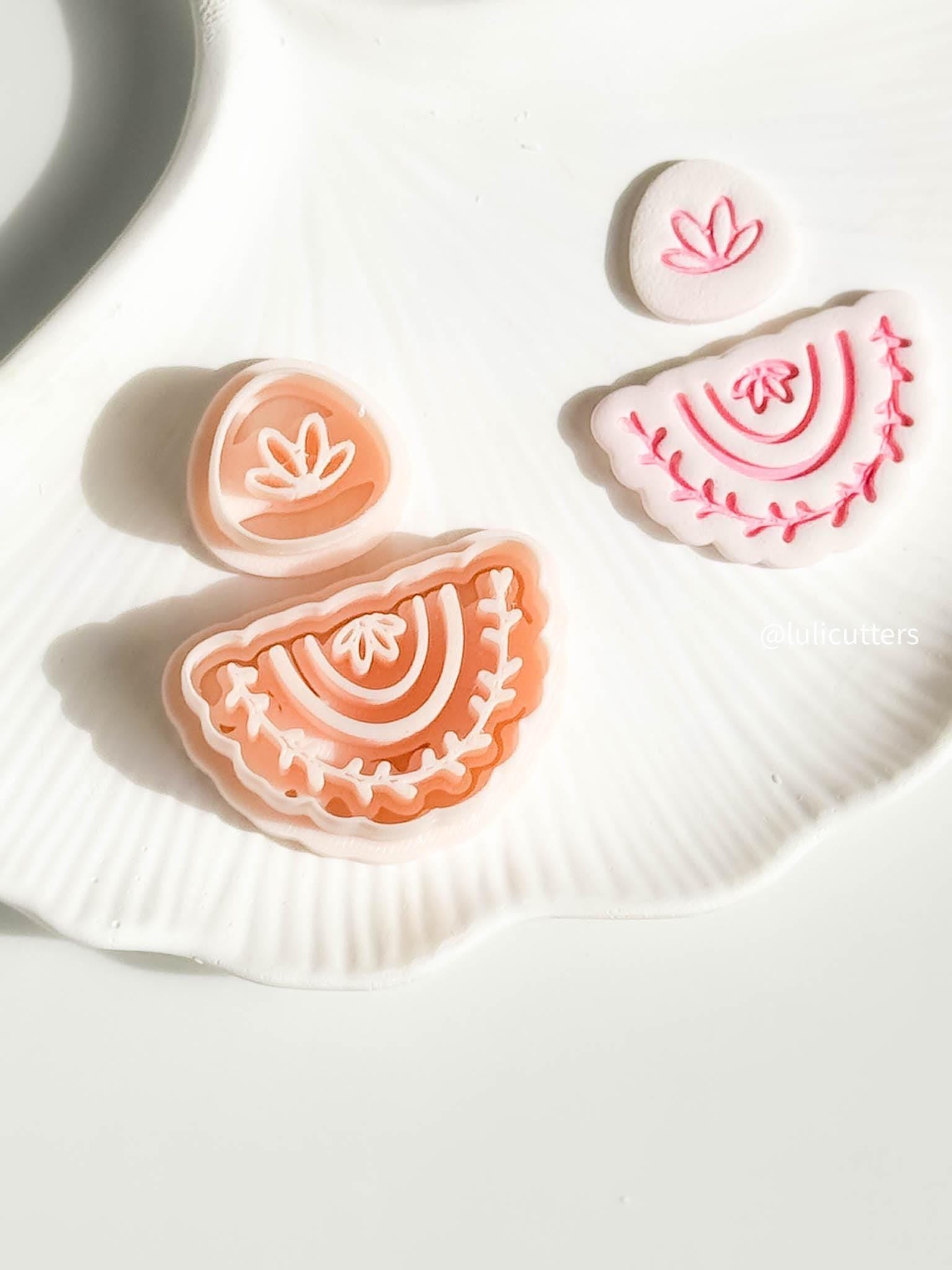 Boho Floral Arch Clay Cutter Set Includes Scalloped Base + Leafy Topper