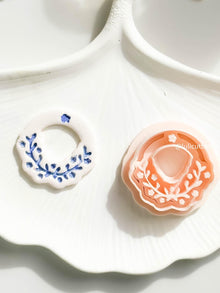 Floral Wreath Clay Cutter Botanical Hoop Design with Imprint Details - Ceramic Look (38 mm)