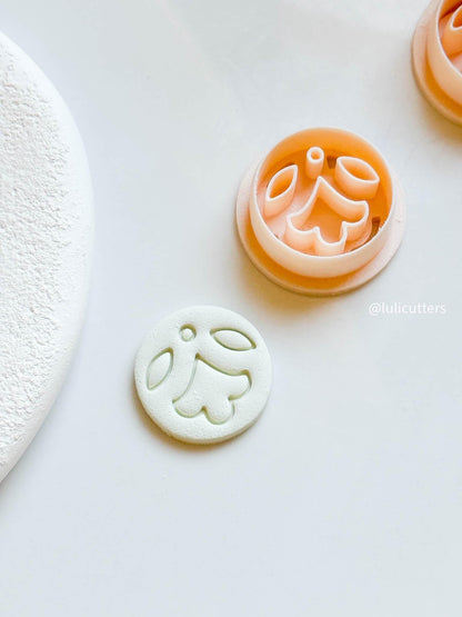 Mini Floral Circle Clay Cutter 25mm with Folk-Inspired Imprint Design