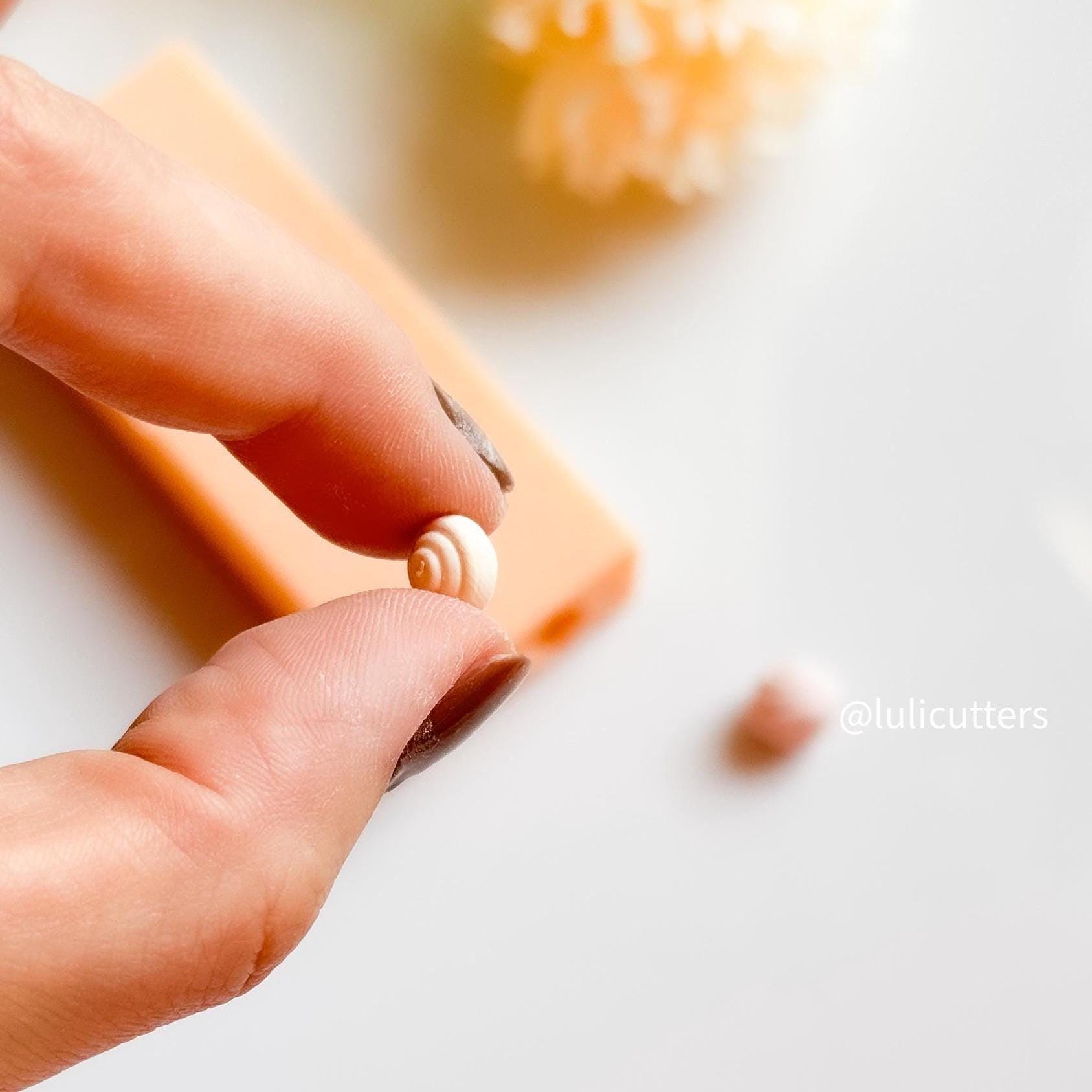 Striped Polymer Clay Bead Roller: 11mm & 7mm Round Bead Tool