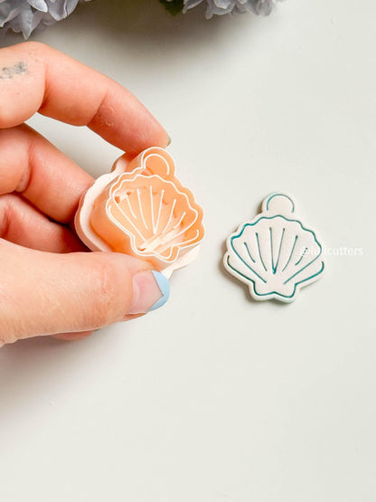 Scallop Shell Clay Cutter with Debossed Lines -with pearl detail 35 mm