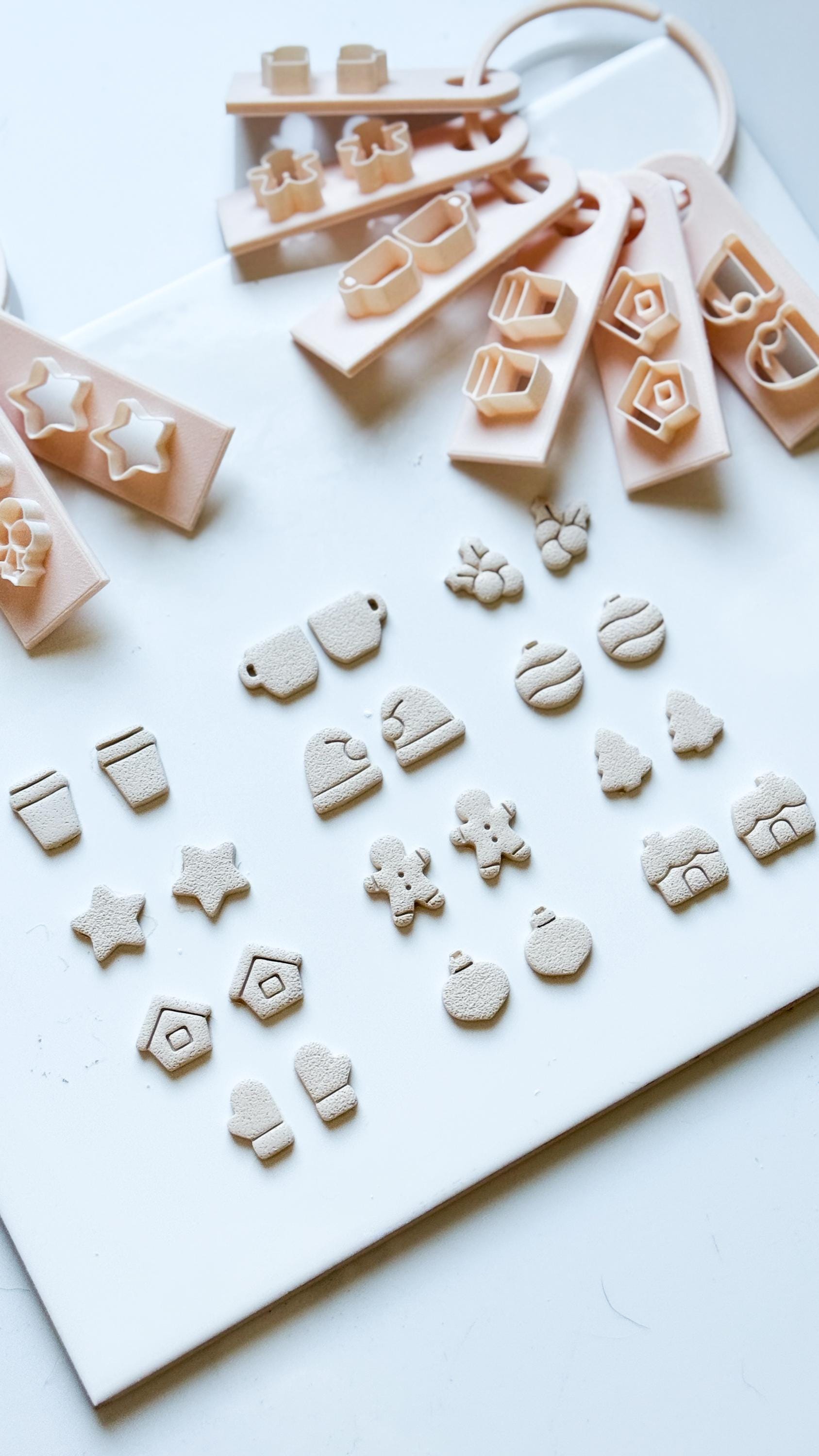 Christmas Mini Clay Cutter Set – Holiday Polymer Clay Stud Shapes: Mug, Star, Tree, Gingerbread